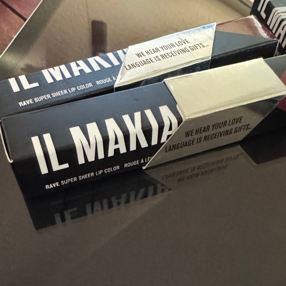 IL MAKIAGE Rave Super Sheer Lip Color in Samui 454